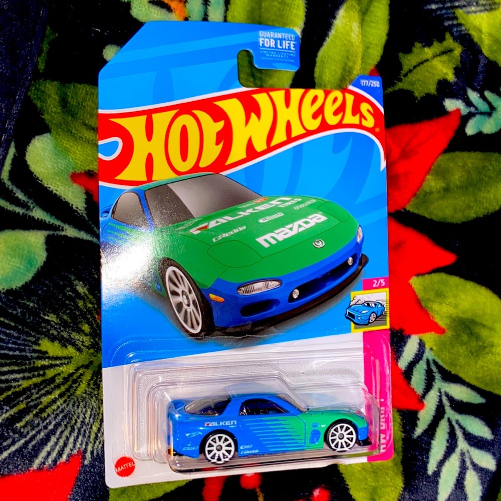 Hot Wheels 95 Mazda rc-7 miata